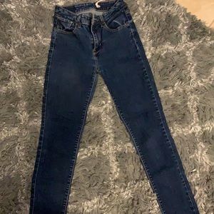 Dark wash skinny Levi’s